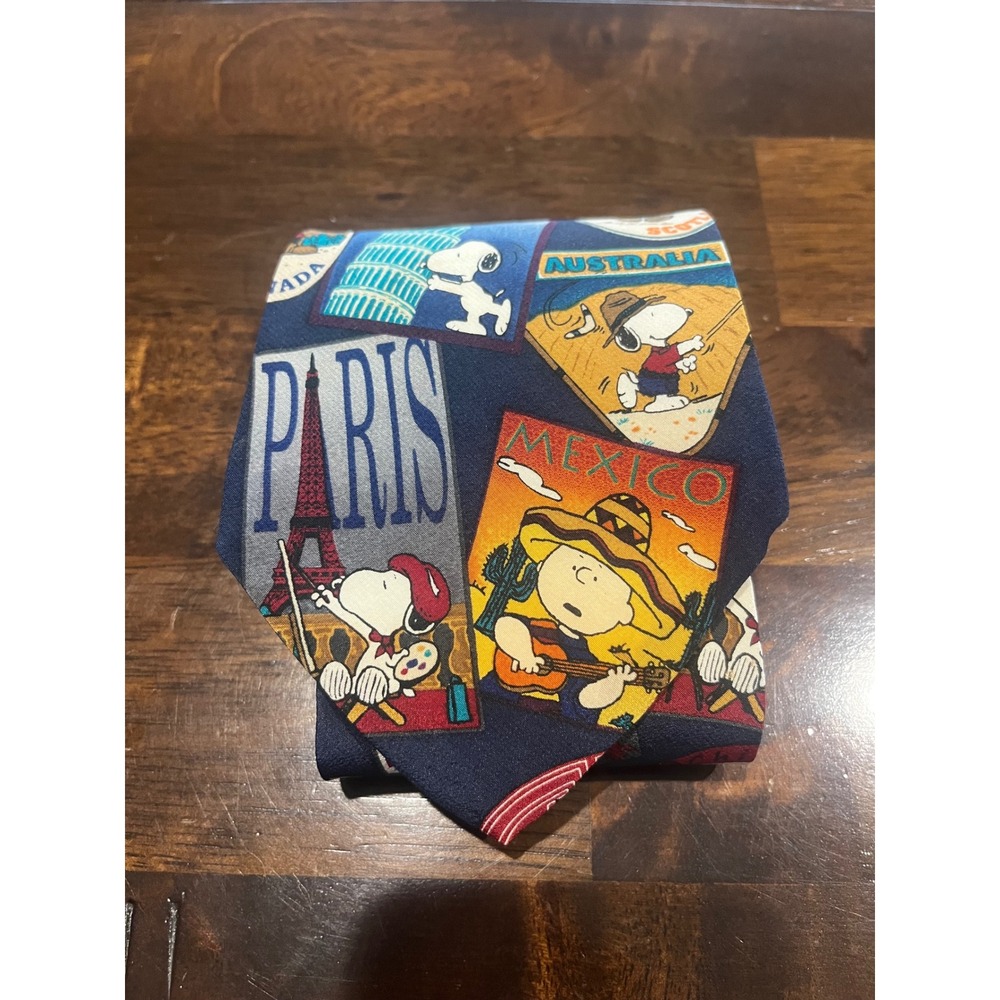 Vintage Peanuts Snoopy Charlie Brown Travel World Tour Silk Tie Navy Blue USA
